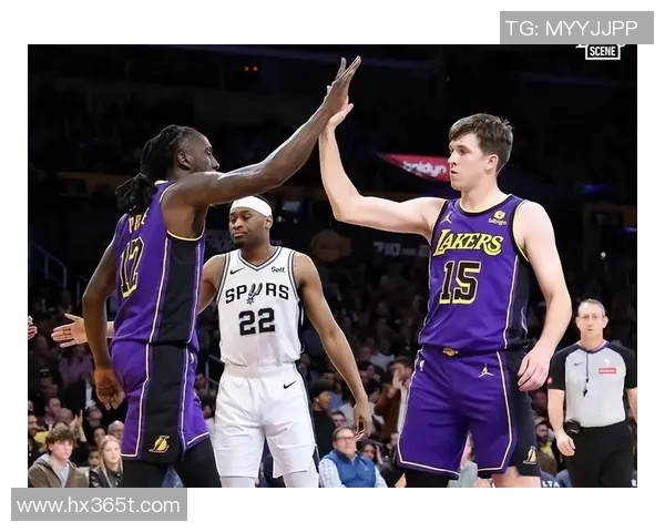 回顾2001年湖人与马刺的经典对决传奇时刻与篮球智慧的较量